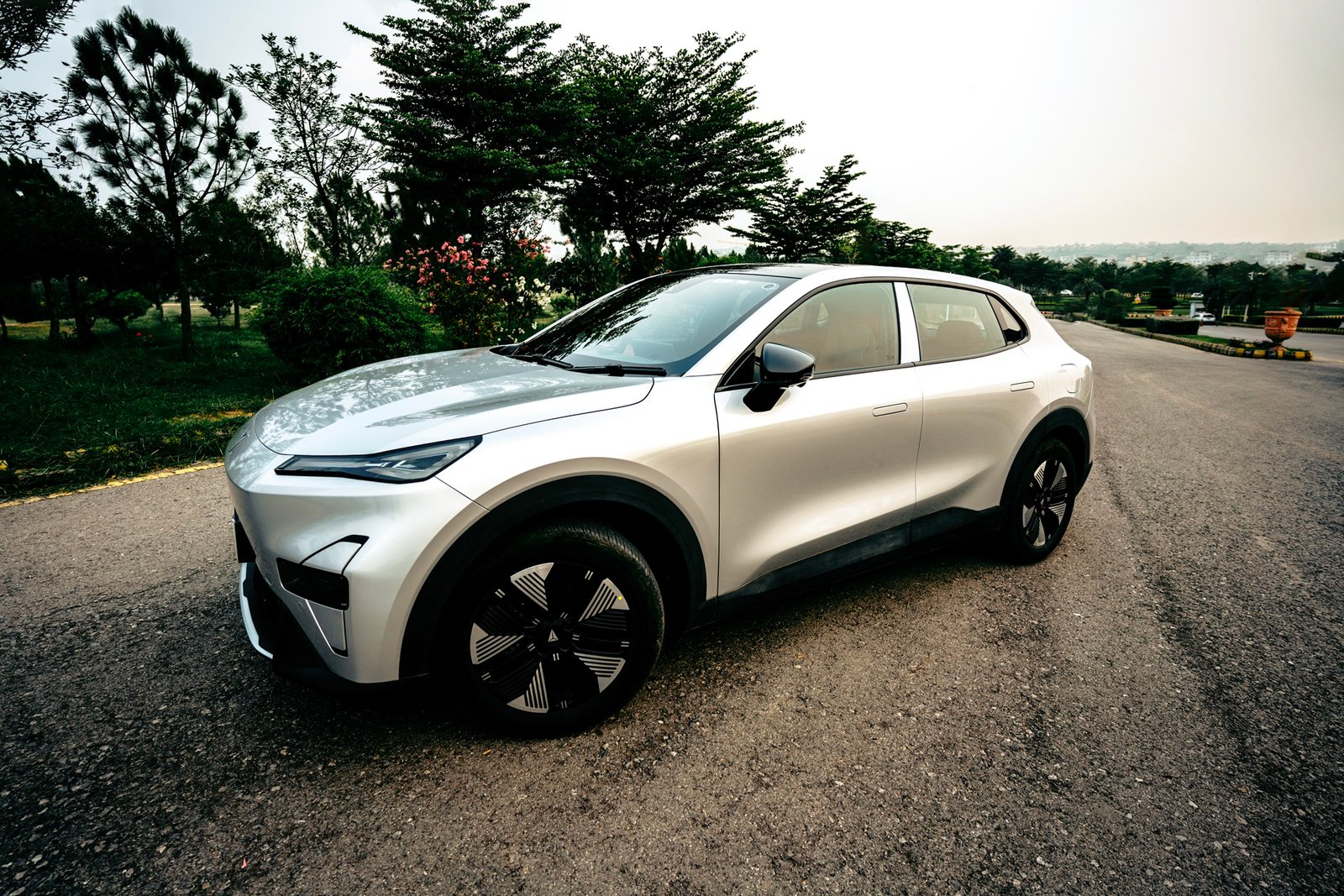 Deepal S05 REEV Front Left Side