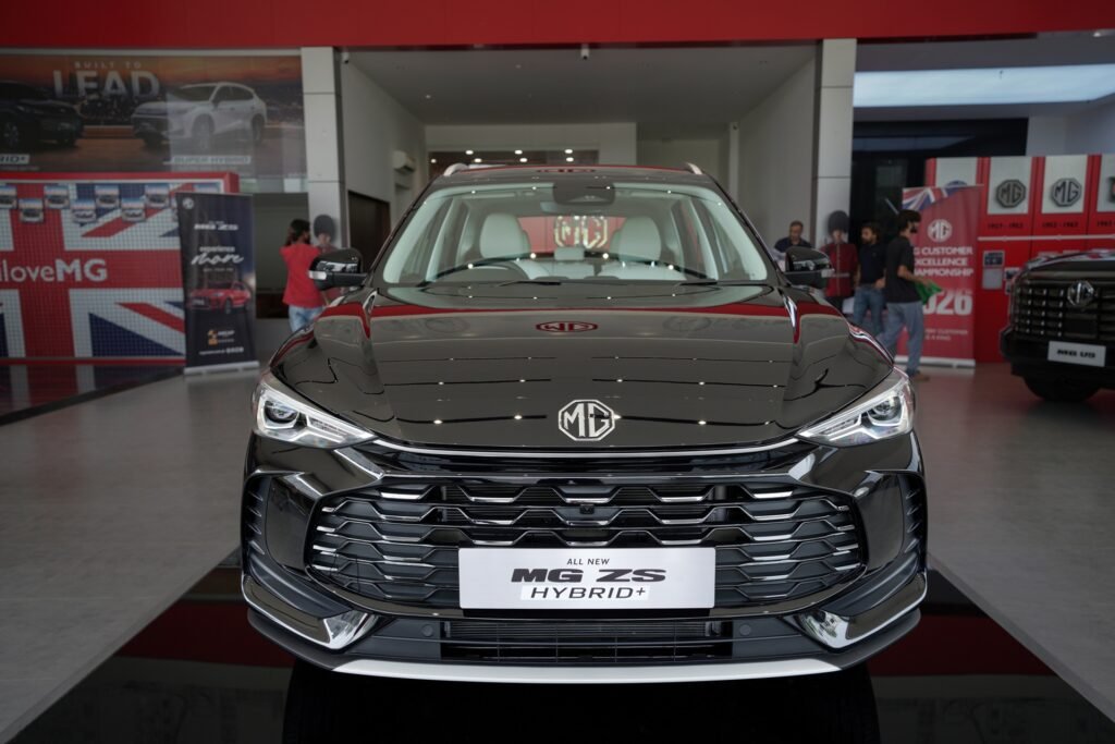 MG ZS Hybrid+ Front